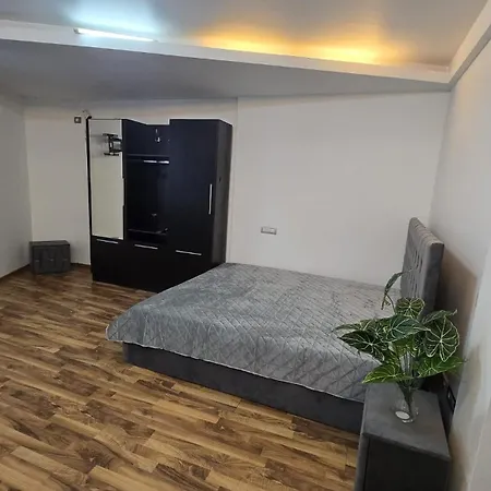 Comfy - Self Check-in Bukarest
